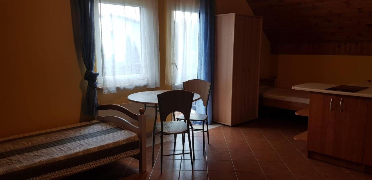Cztery Wiatry Apartment Jaroslawiec Bagian luar foto