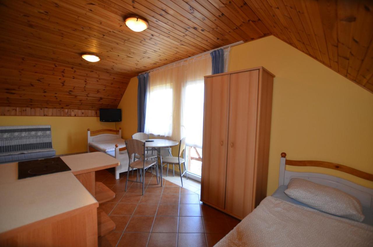 Cztery Wiatry Apartment Jaroslawiec Bagian luar foto